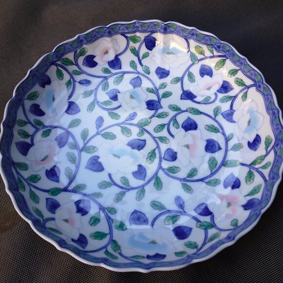 Vintage Maebata Gokusai Hand Painted Blue Lotus Flower Porcelain Bowl from Japan - Picture 1 of 10